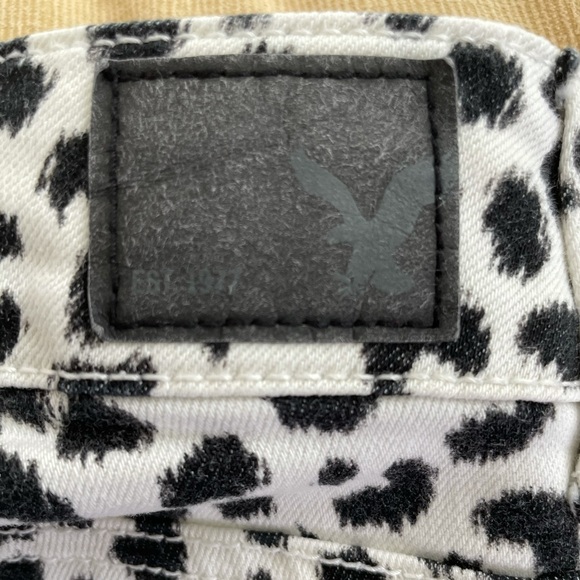 American Eagle Outfitters Denim Cheetah Sh… - Picture 5 of 9
